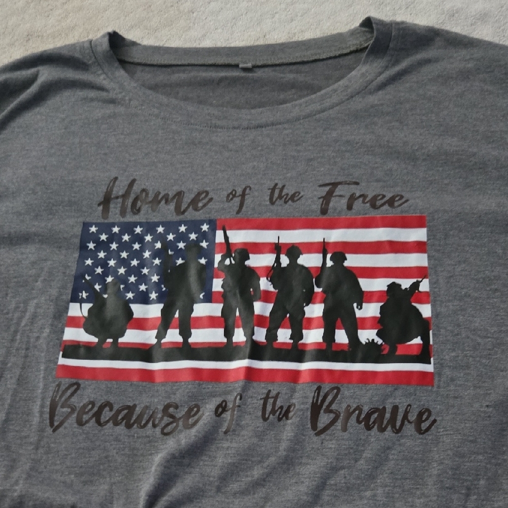 Grey 'Home of the Free Because of the Brave' American Flag T-Shirt